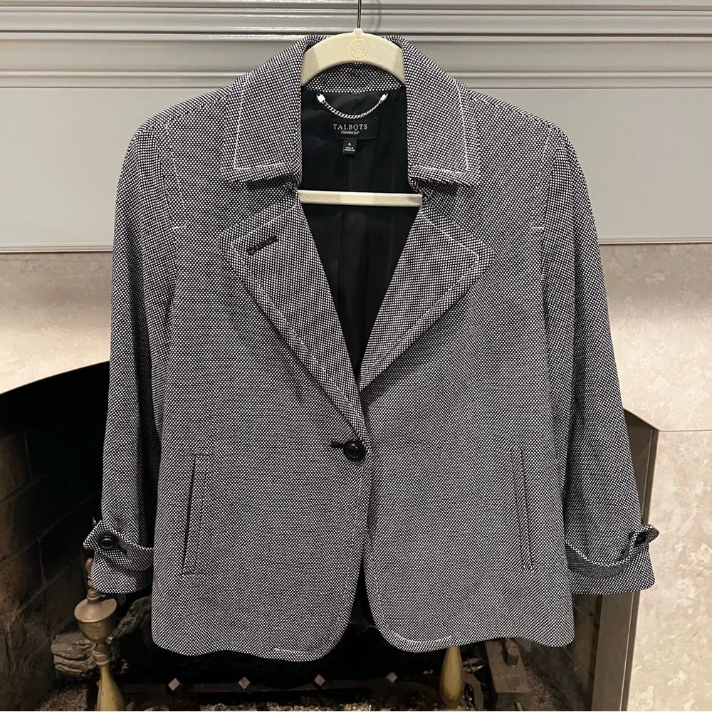Talbots swing back blazer size 6